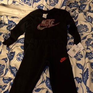 Nike Kids Black and Red Tracksuit (boy)